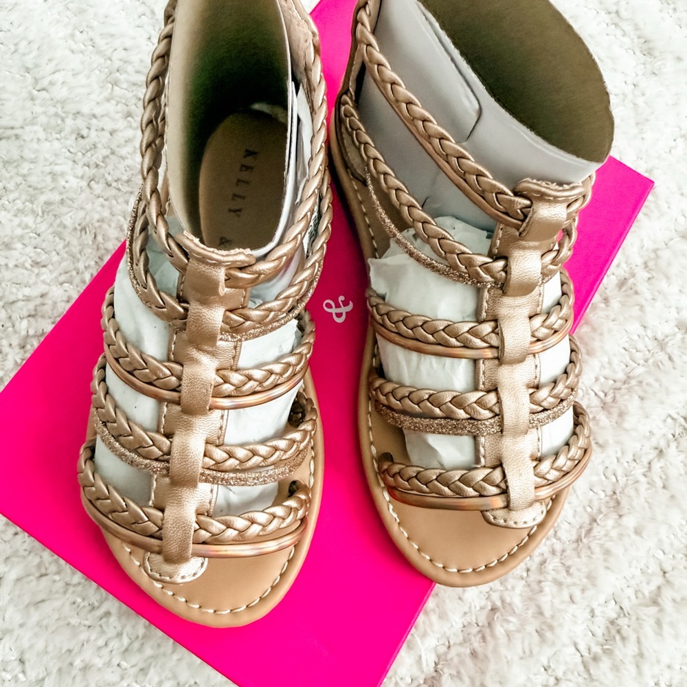 NWT - Kelly & Katie Toddler Girs Gladiator Sandal in Metalic Amber Gold - Size 9 - Picture 3 of 6